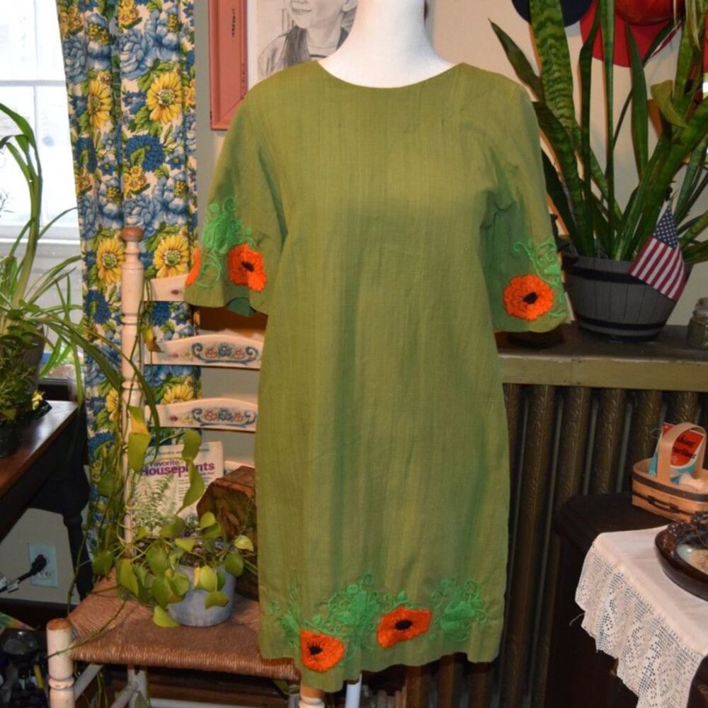 Vintage 1960s Green Linen Mini Shift Dress Orange Poppy Appliqué Mod Boho Small